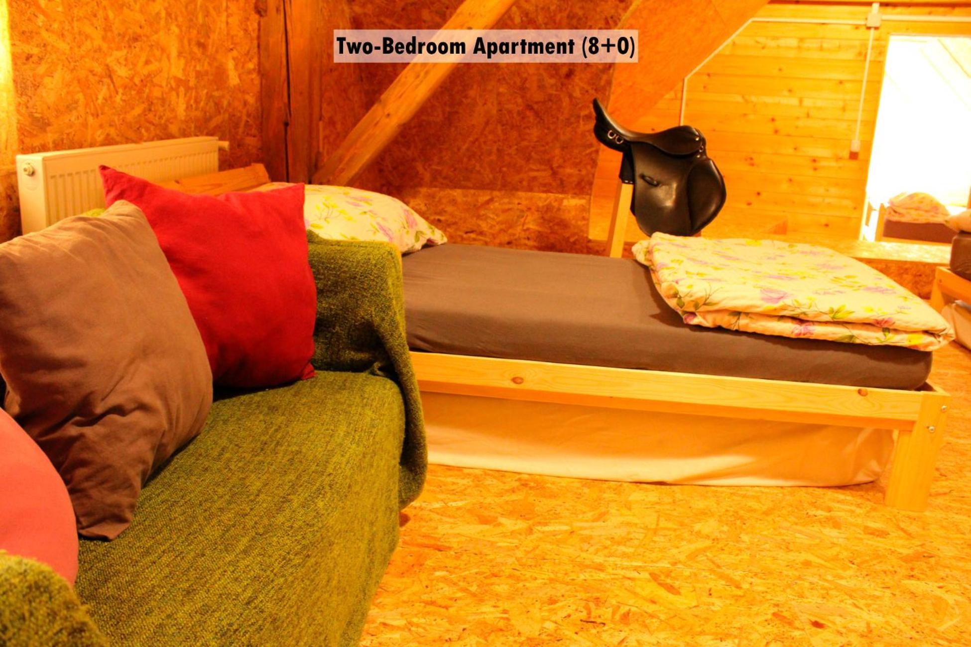 Apartments Farm House Uric 耶塞尼采 外观 照片