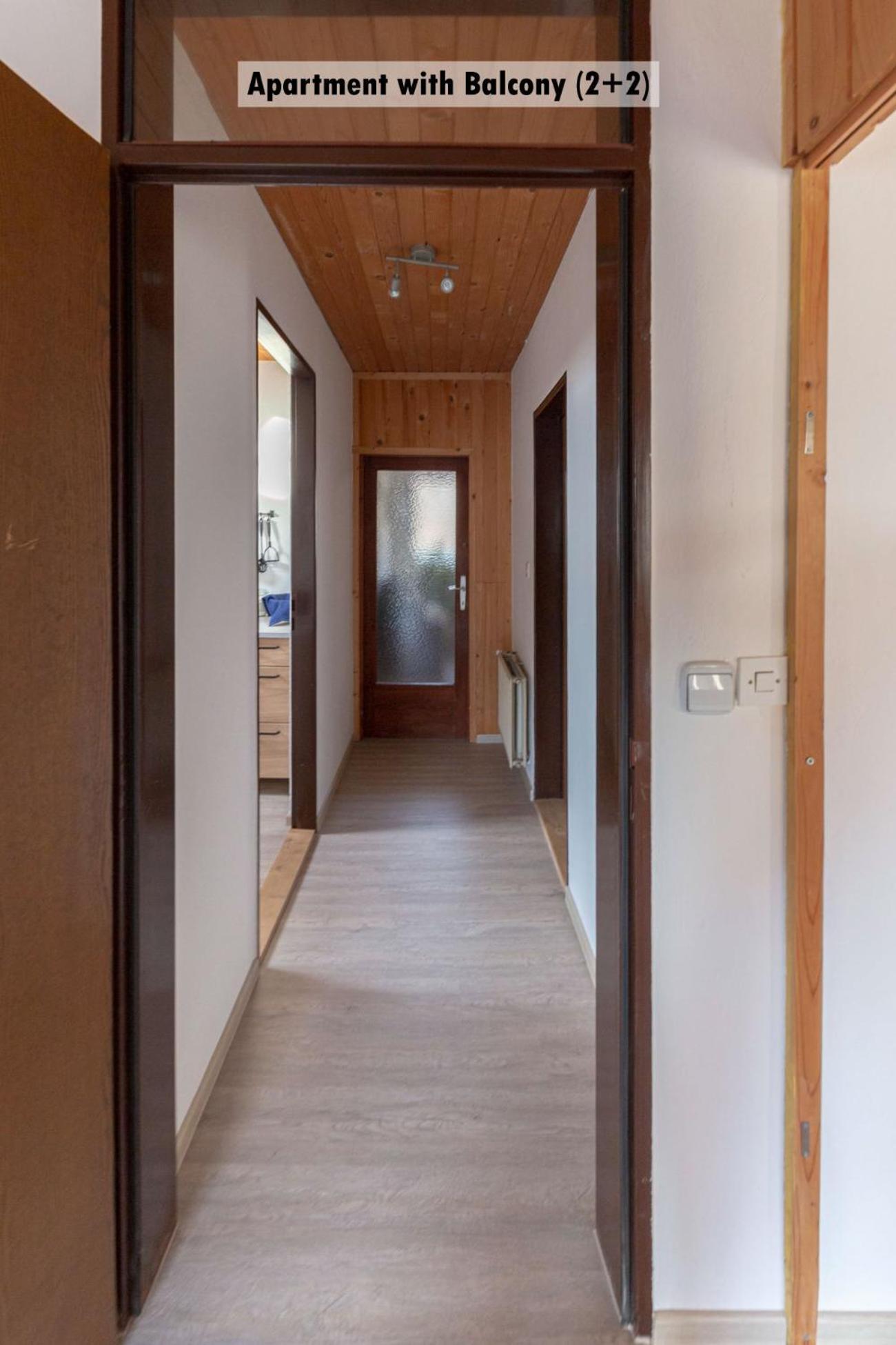 Apartments Farm House Uric 耶塞尼采 外观 照片